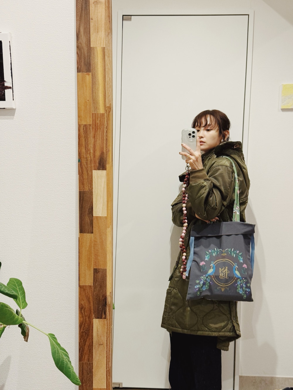 「KEITA MARUYAMA、Lily Brown、リリーブラウン、高橋愛、ファッションを楽しもう、AMERICAN RAG CIE、154cm、アメリカンラグシー」｜「AMERICAN RAG CIEのCWU-9P インサレーションロングジャケット（その他アウター、グリーン系）」を使った、高橋愛さん（レディース・154cm）の秋コーディネートの2枚目の写真