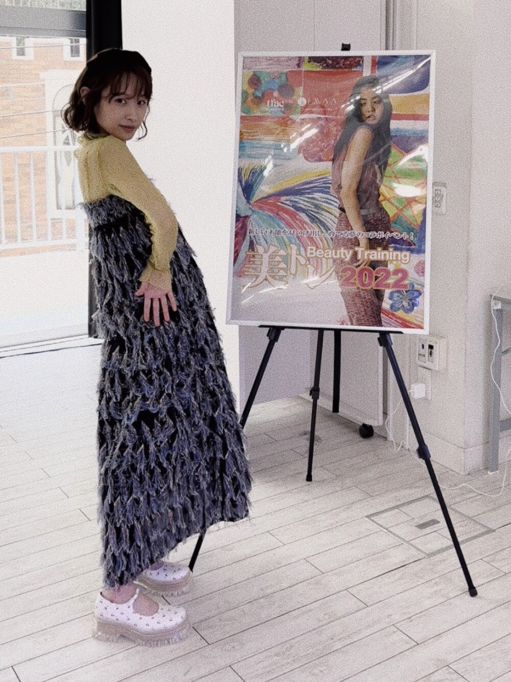 「ワンピース、ボリュームスカート、ボリュームワンピース、メゾンスペシャル、maisonspecial、メゾスペ、高橋愛、154cm、MARC JACOBS、チェリー、レース、レイヤリング」｜「PAMMのsand flow bra/shorts set（ブラ&ショーツ、オレンジ系）」を使った、高橋愛さん（レディース・154cm）の夏コーディネートの4枚目の写真