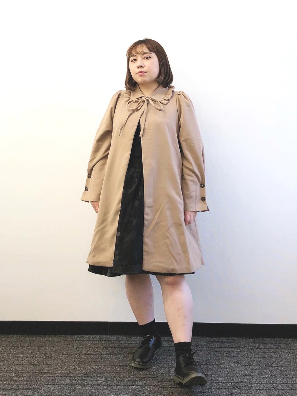 「プラスサイズ、plussize、plussizefashion、ぽっちゃり、ぽっちゃりコーデ、大きいサイズ、３Ｌ、4L、ゴールドジャパン、goldjapan、アベイル、Avail、ガーリーコーデ、オトナガーリー、オトナカワイイ」｜「ゴールドジャパンのアイテム（ジャケット/アウター、ベージュ系）」を使った、ちか／プラスサイズモデルぽっちゃりコーデさん（レディース・157cm）の春コーディネートの3枚目の写真