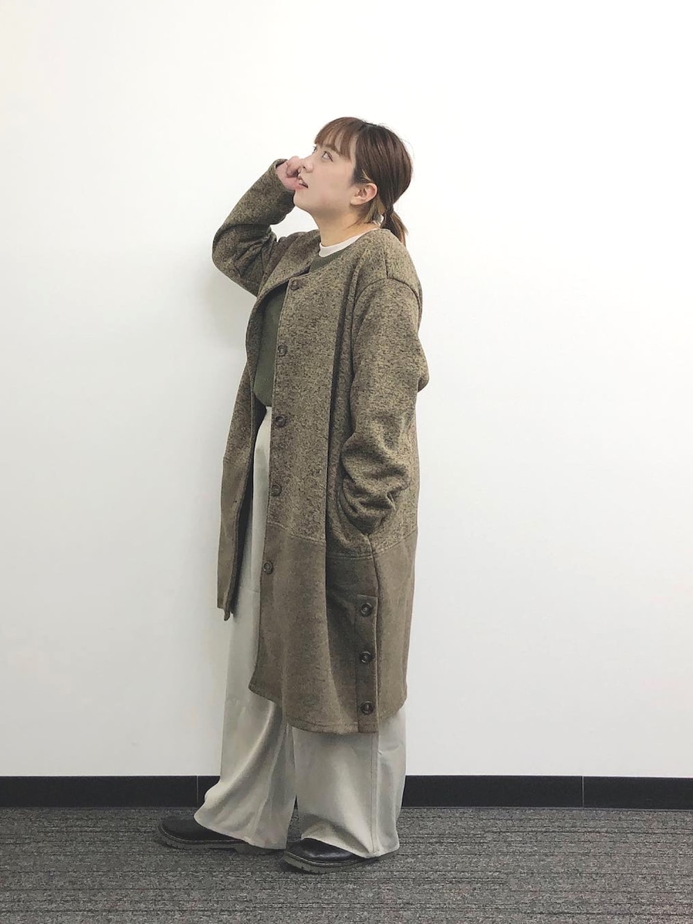 「大きいサイズ、ぽっちゃり、ぽっちゃりコーデ、プラスサイズ、plussize、plussizefashion、３Ｌ、4L、ゴールドジャパン、ハッピーマリリン、アベイル、Avail、白パンツ、ごきげんウィーク、韓国ファッション」｜「ゴールドジャパンのアイテム（ジャケット/アウター、ベージュ系）」を使った、ちか／プラスサイズモデルぽっちゃりコーデさん（レディース・157cm）の春コーディネートの2枚目の写真