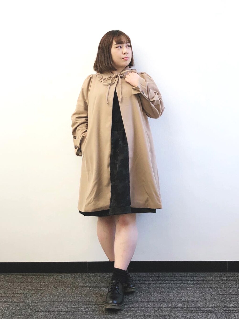 「プラスサイズ、plussize、plussizefashion、ぽっちゃり、ぽっちゃりコーデ、大きいサイズ、３Ｌ、4L、ゴールドジャパン、goldjapan、アベイル、Avail、ガーリーコーデ、オトナガーリー、オトナカワイイ」｜「ゴールドジャパンのアイテム（ジャケット/アウター、ベージュ系）」を使った、ちか／プラスサイズモデルぽっちゃりコーデさん（レディース・157cm）の春コーディネートの2枚目の写真