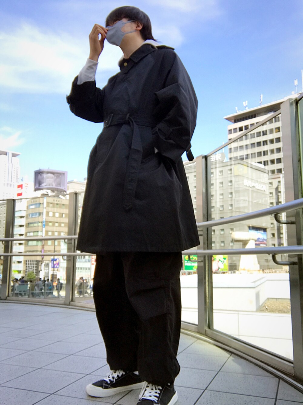 「beautiful people、GU」｜「beautiful peopleのアイテム（トレンチコート、ブラック系）」を使った、ゅ ぅ  さん（メンズ・180cm）の秋コーディネートの3枚目の写真