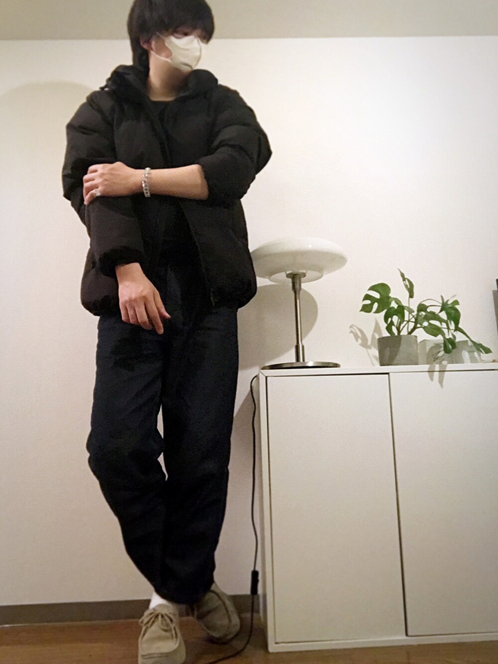 「GU、GUコーデ、冬コーデ、おしゃれさんと繋がりたい」｜「GUのHEATパデッドブルゾン（ブルゾン、ブラック系）」を使った、ゅ ぅ  さん（メンズ・180cm）の冬コーディネートの2枚目の写真