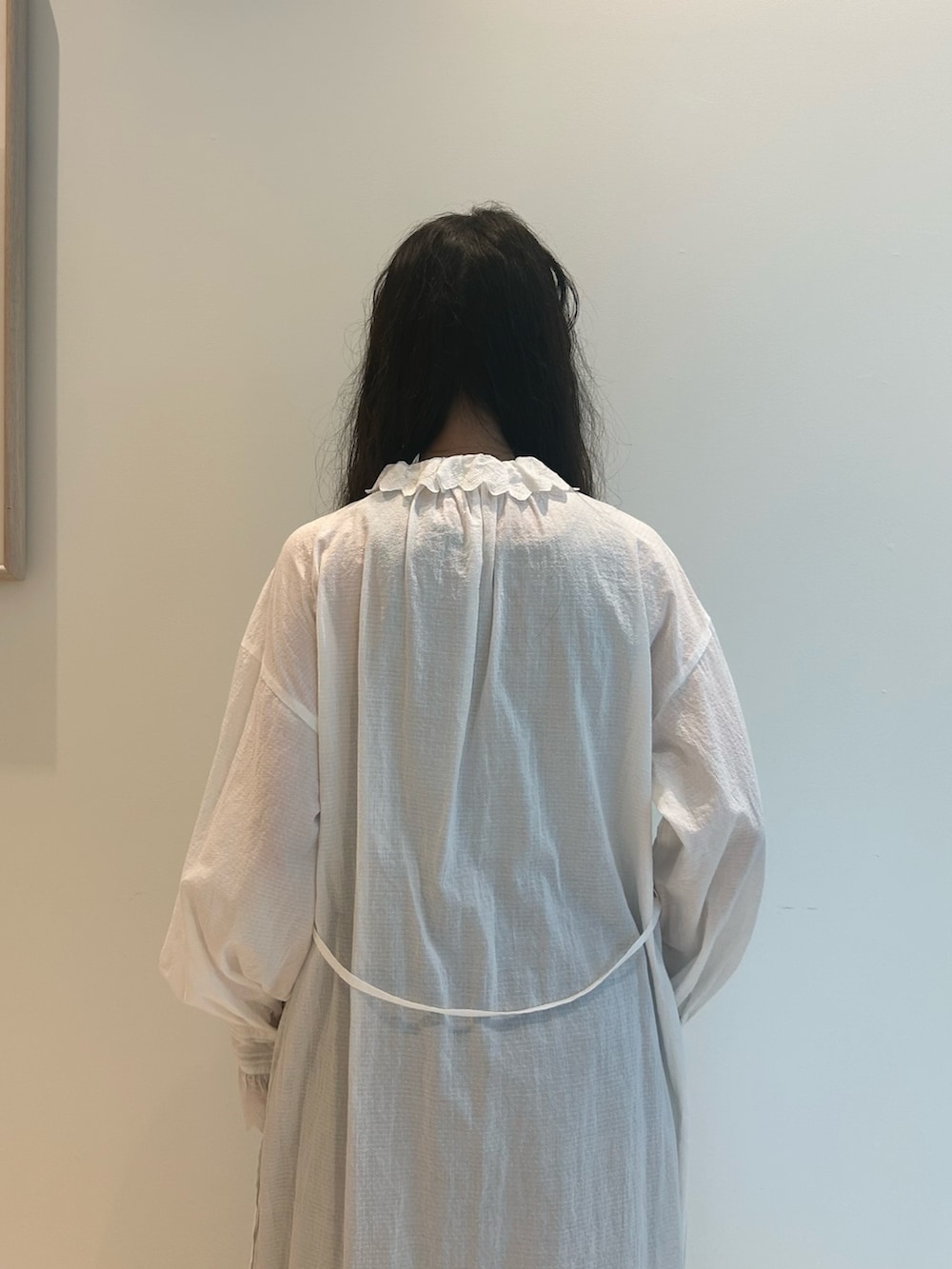 「フィッシングジャケット、ジャケット、ブルゾン、ニット、ワンピース、ワンピーススタイル、レイヤード、レイヤードスタイル、低身長、低身長コーデ、いいね、save、フォローお願いします🤑」｜「BEAMS BOYのシャンブレー ギャバ ショート フィッシング ジャケット（ミリタリージャケット、ベージュ系）」を使った、黒田 彩乃さん（骨格ストレート・レディース・153cm）の夏コーディネートの9枚目の写真