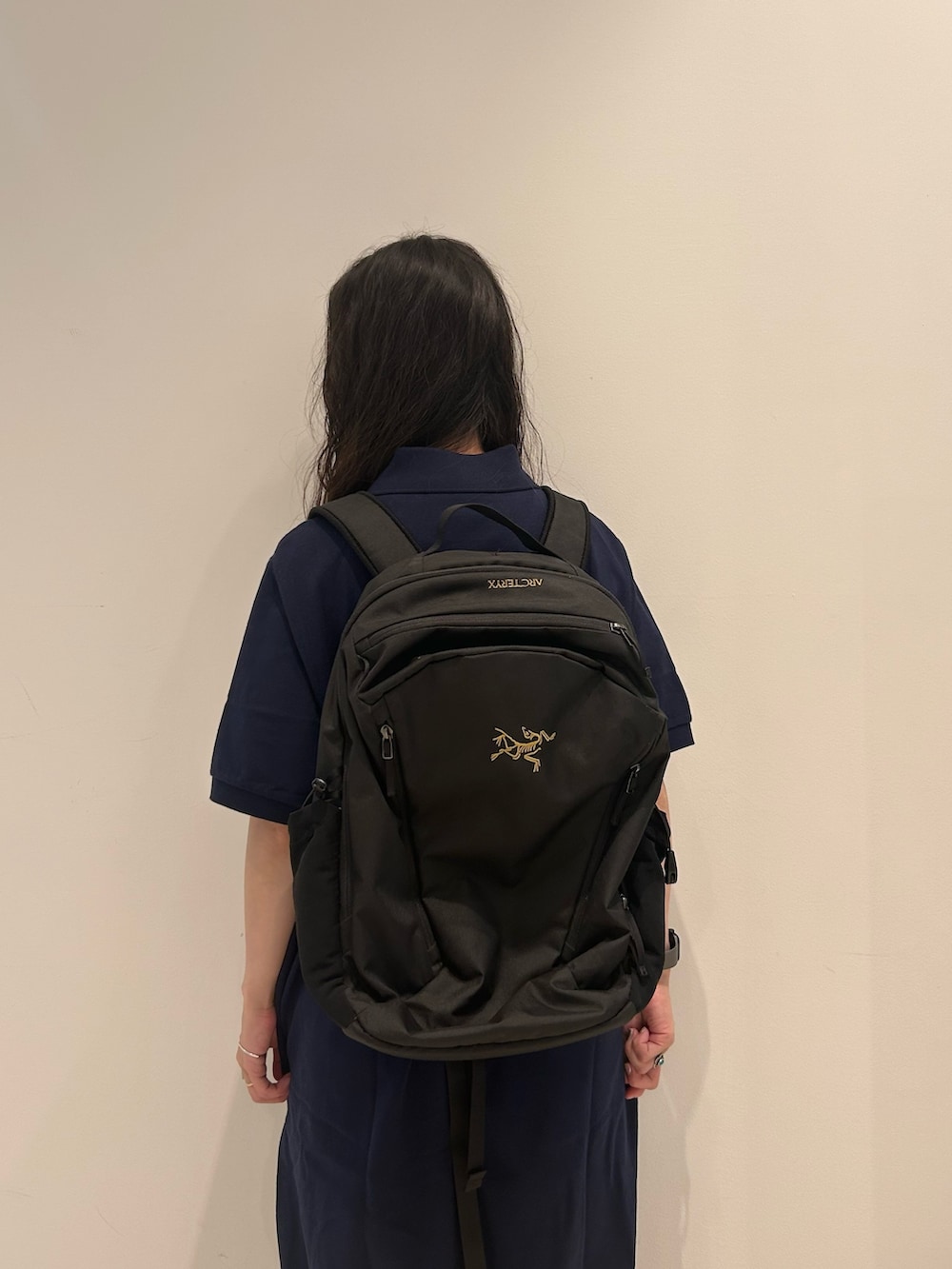 「アークテリクス、ワンピース、ワンピーススタイル、ラコステ、ラコステ(LACOSTE)、バックパック、バックパック/リュック、夏、夏コーデ、いいね、save、フォローお願いします🤑、低身長、低身長コーデ」｜「LACOSTEの【別注】LACOSTE / ロング ピケ ドレス（ワンピース、ブルー系）」を使った、黒田 彩乃さん（骨格ストレート・レディース・153cm）の春コーディネートの9枚目の写真