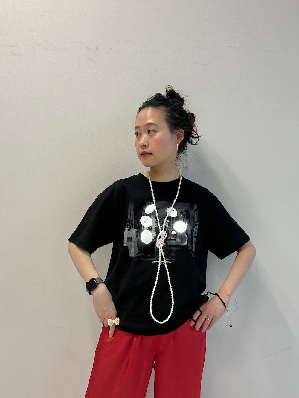 「レイヤードスタイル、レイヤード、ジャケット、ジャケットスタイル、ブレザー、ブレザースタイル、Tシャツ、イージーパンツ、いいね、save、フォローお願いします🤑、低身長、低身長コーデ」｜「BEAMS BOYのmaturely / ダブル ブレステッド ノーカラー チェンジ ボタン ジャケット（ノーカラージャケット、ブルー系）」を使った、黒田 彩乃さん（骨格ストレート・レディース・153cm）の春コーディネートの9枚目の写真