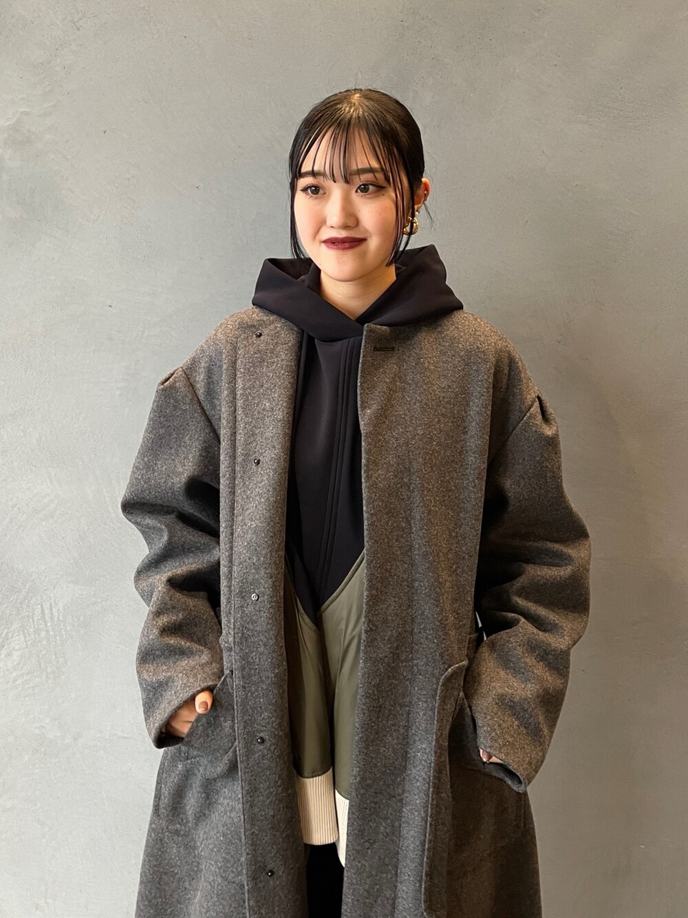 美品 UN3D. WAVE LINE PADDED HOODIE ネイビー 38 WAVE LINE PADDED HOODIE / ウェーブラインパデッドフーディーを