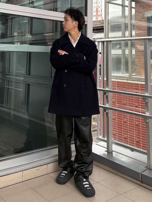 ピーコートを使った「ネイビーコート」のメンズ人気ファッション
