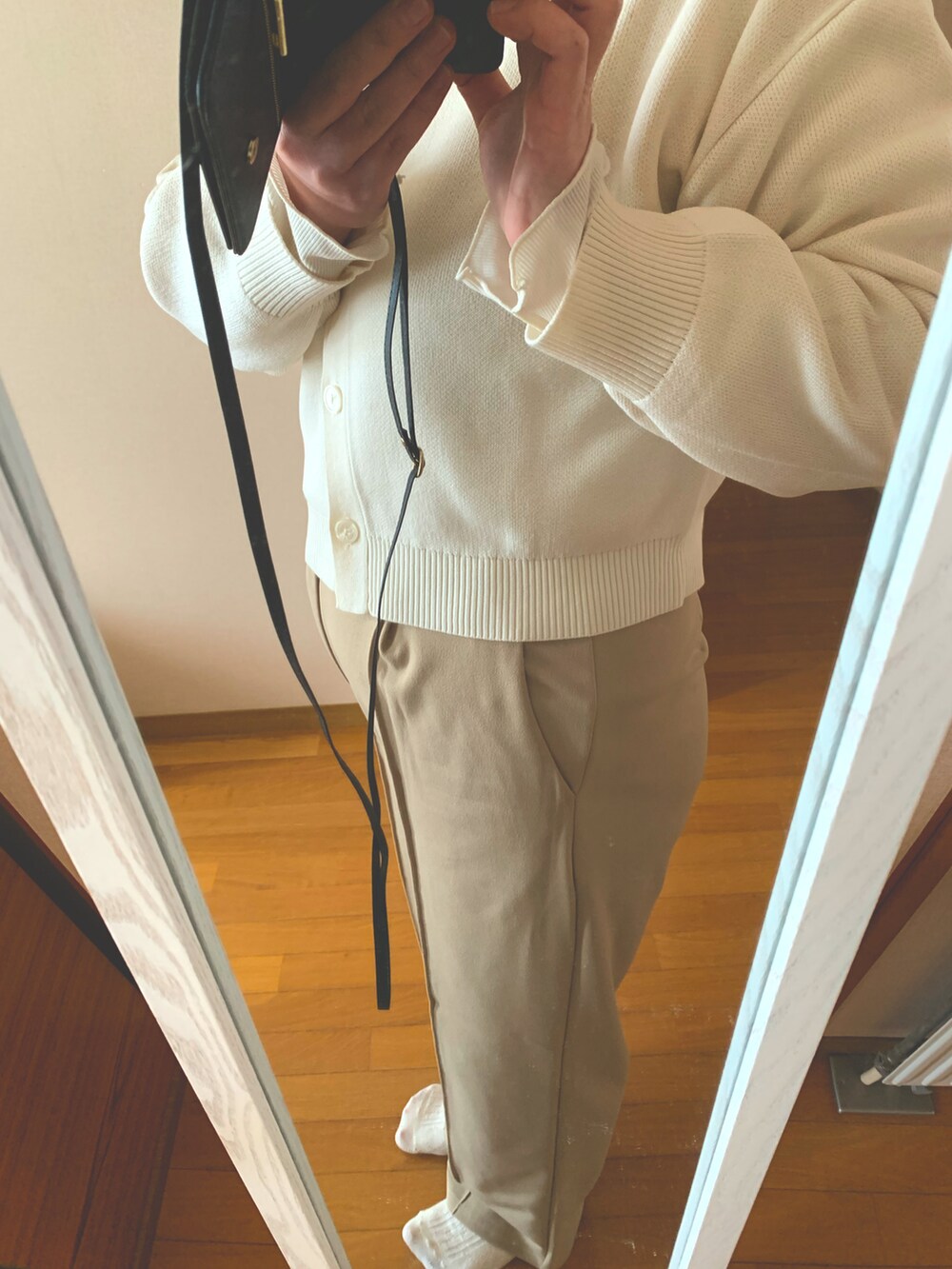 「お出かけコーデ」｜「GUのアイテム（チノパンツ、ベージュ系）」を使った、k3n3a5love1019さん（レディース・165cm）の冬コーディネートの2枚目の写真