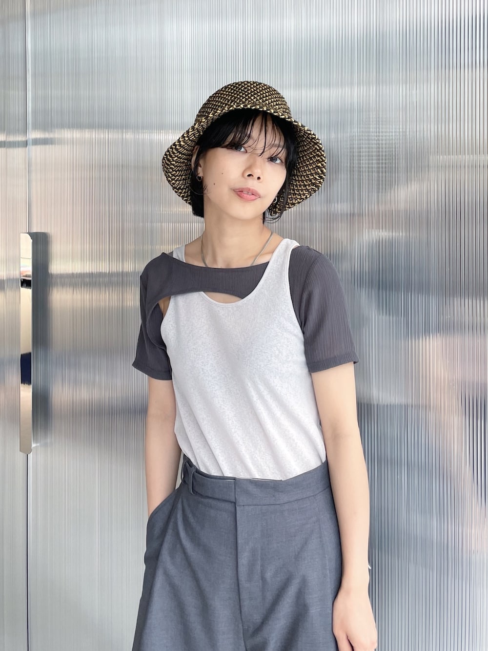 「春夏コーデ」｜「La Maison de Lyllisの【La Maison de Lyllis（ラメゾンドリリス）】CLOCHE/クロシェ（ハット、ブラック系）」を使った、SHIHOさん（レディース・158cm）の春コーディネートの6枚目の写真