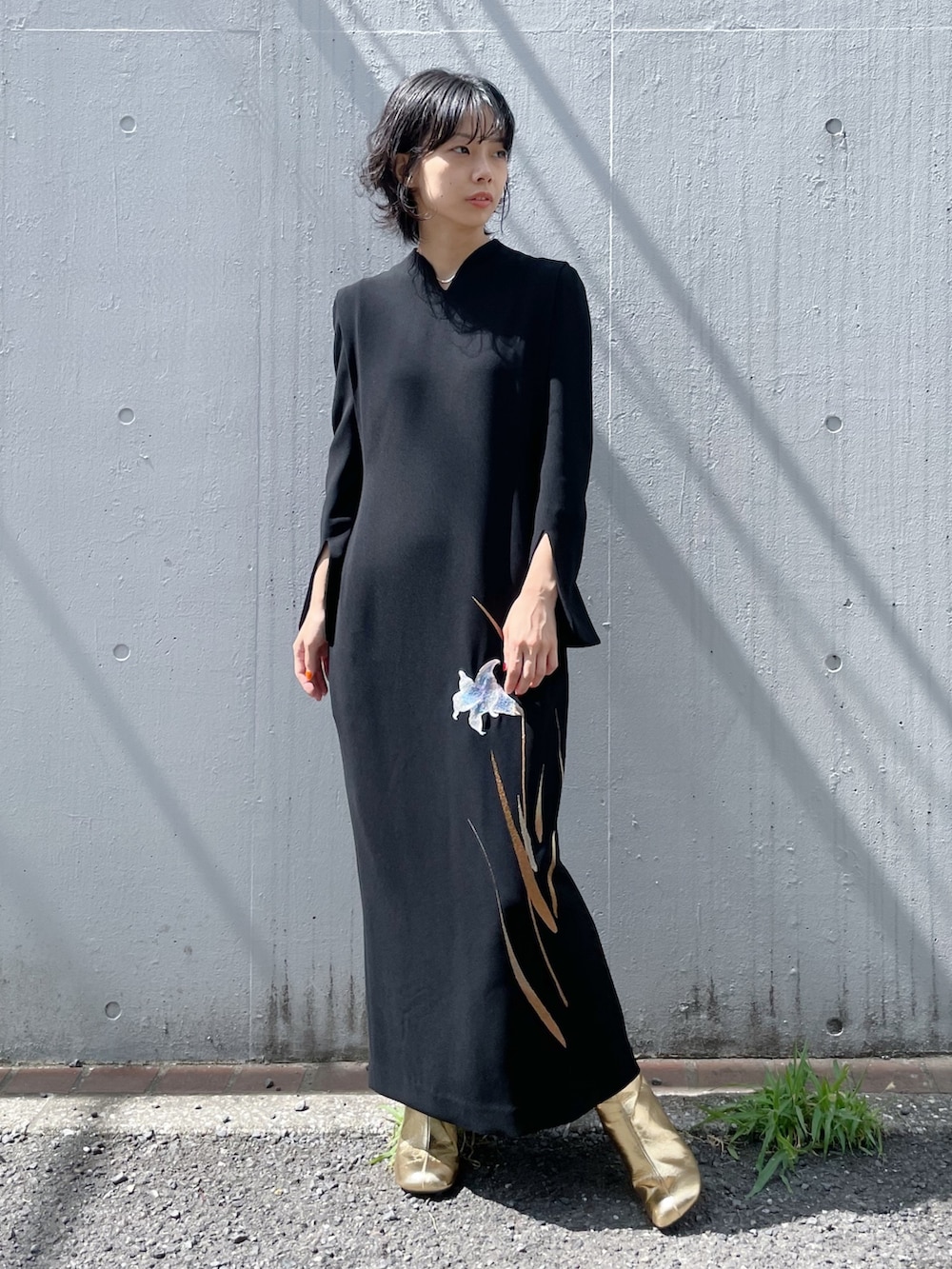「mamekurogouchi、オケージョン、オケージョンワンピース、ドレス、エンブロイダリー」｜「STUDIOUSの【STUDIOUS/ステュディオス】ラウンドシェイプブーツ（ブーツ、ゴールド系）」を使った、SHIHOさん（レディース・158cm）の夏コーディネートの4枚目の写真