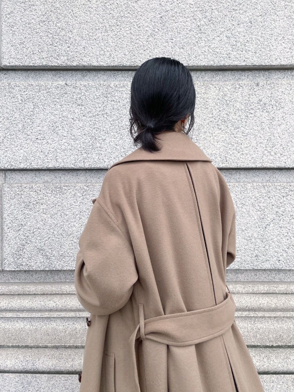「dessin de mode、ウールコート、コート」｜「Dessin de Modeの【Dessin de mode/デッサンデモード】《STUDIOUS別注》インパーテットウールコート（チェスターコート、ベージュ系）」を使った、SHIHOさん（レディース・158cm）の冬コーディネートの5枚目の写真