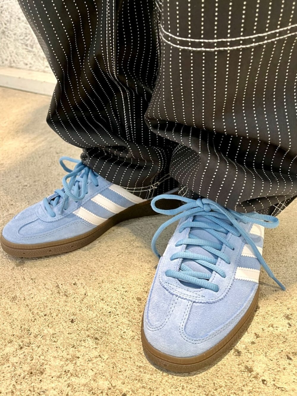 FHさんの「アディカラー クラシックス ベッケンバウアー トラックトップ / ジャージ / アディダスオリジナルス adidas Originals（adidas）」を使ったコーディネートの4枚目の写真