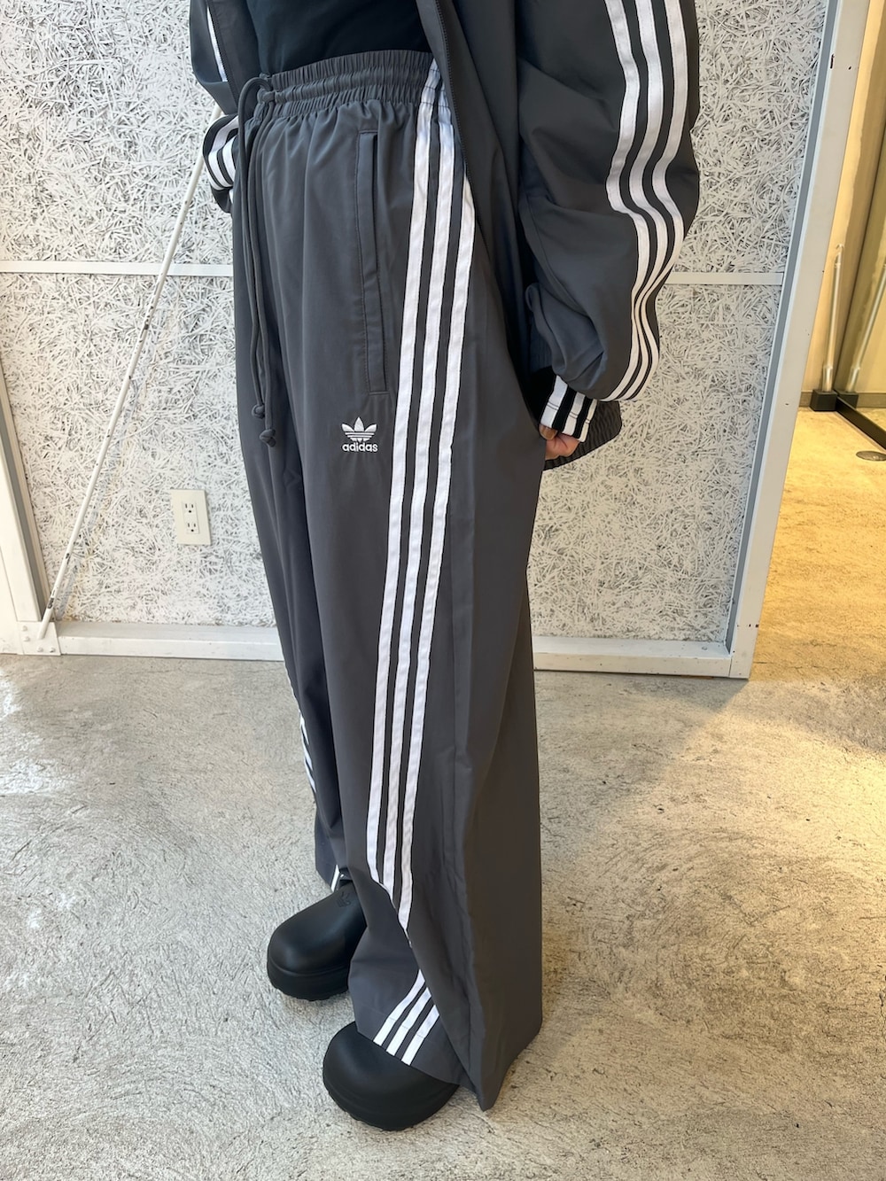 FH(アディダス オリジナルスショップ 心斎橋)｜adidasのナイロン