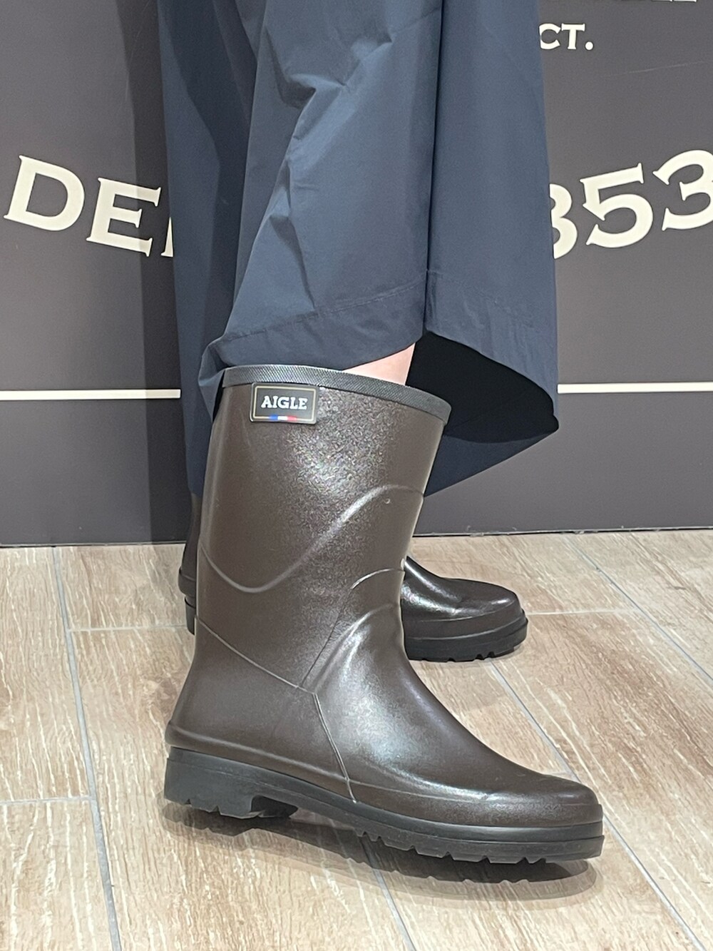 「大人かわいい、カジュアルコーデ、低身長」｜「AIGLEの撥水 MA-1 ショートブルゾン（ブルゾン、グリーン系）」を使った、RUNAさん（レディース・153cm）の春コーディネートの5枚目の写真