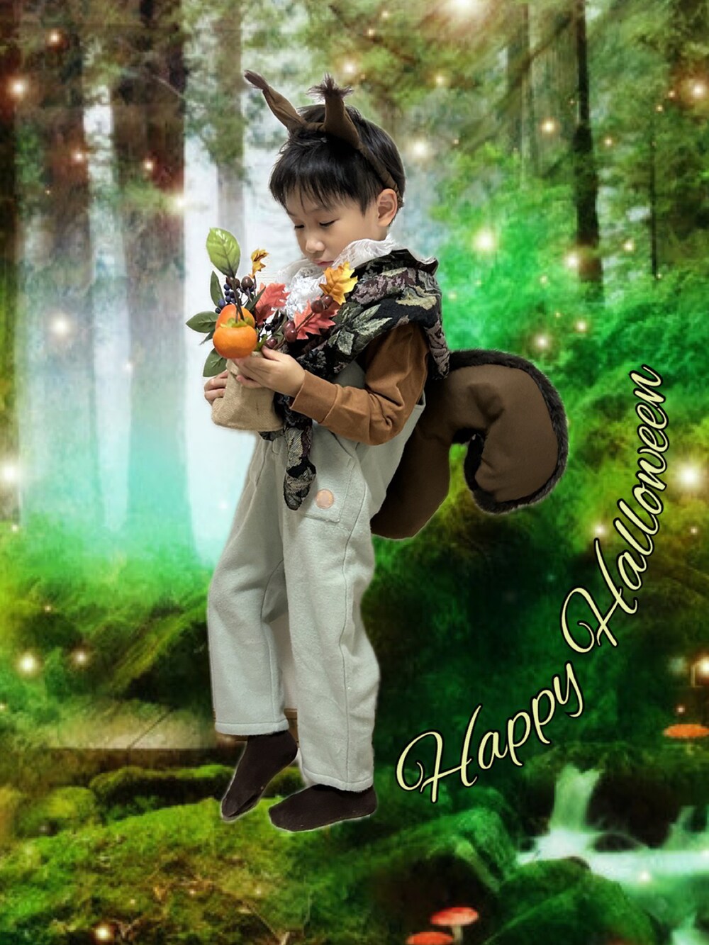 グリーン系のサロペット/オーバーオール、ホワイト系の付け襟、ブラウン系のファッション雑貨を着用したキッズの秋コーディネートの2枚目の写真