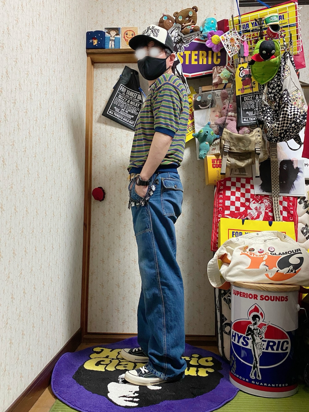 「ヒステリックグラマー、Hysteric Glamour、hysteric glamour、アメカジ、ベイカーパンツ、ワイドパンツ、キャップ、ストリート、ボーダー、パイル、夏コーデ、スニーカー、休日コーデ、シンプルスタイル、リラックススタイル」|「HYSTERIC GLAMOURのベイカーデニムパンツ(デニムパンツ、ブルー系)」を使った、majxjamさん(メンズ・172cm)の夏コーディネートの5枚目の写真