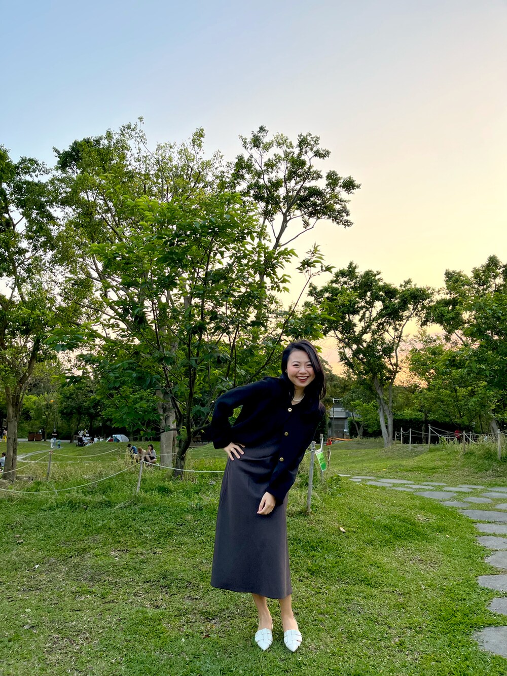 「NookNookのアイテム（フォーマルスーツ/小物、ブラック系）」を使った、vickyiyuuさん（レディース・156cm）の夏コーディネートの2枚目の写真