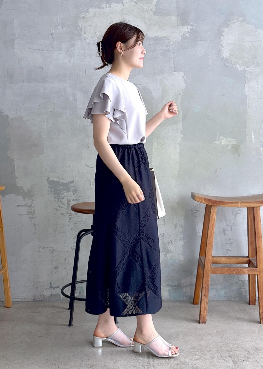 annaさんの「【WEB限定】【A4対応】チャーム付きバイカラートートバッグ/.通勤対応（ROPE' PICNIC）」を使ったコーディネートの3枚目の写真