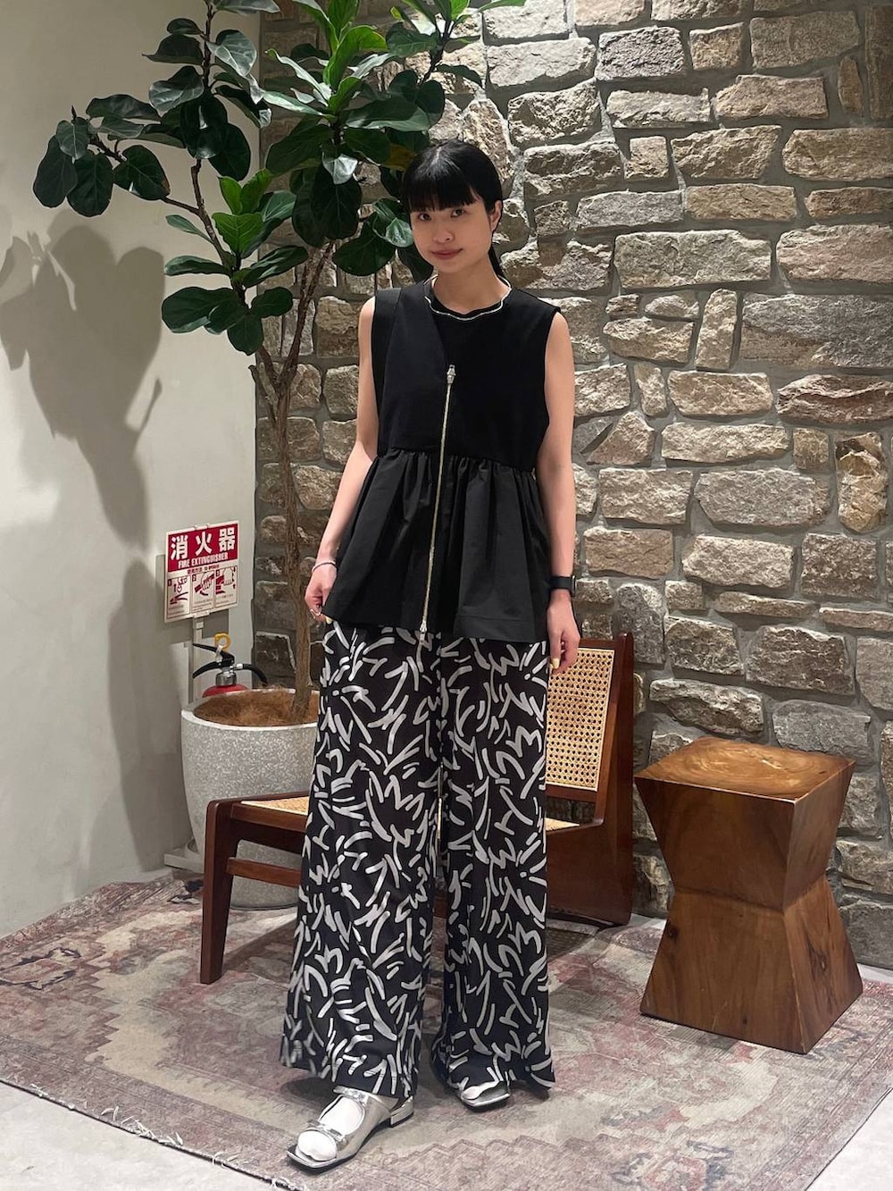 「BAYFLOW、春コーデ、夏コーデ、きれいめ」｜「BAYFLOWのダブルリボンサンダル（サンダル、シルバー系）」を使った、mimorin_bfさん（レディース・158cm）の春コーディネートの3枚目の写真