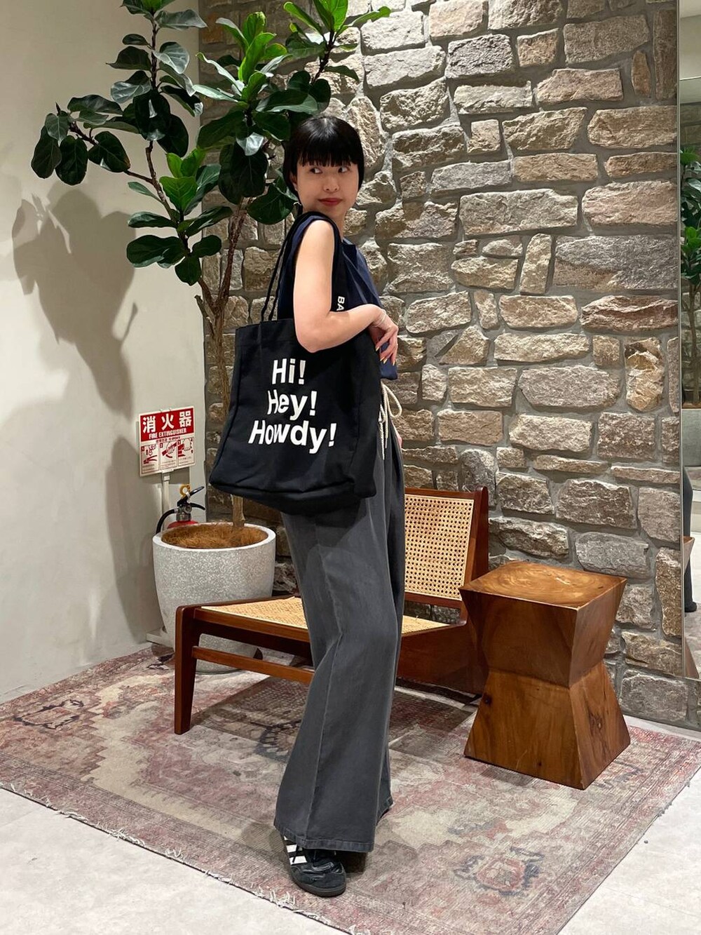 「BAYFLOW、夏コーデ、ノースリーブ、カジュアル」｜「BAYFLOWの[接触冷感/しなやかな肌触り]シルケットノースリーブT（Tシャツ/カットソー、ブルー系）」を使った、mimorin_bfさん（レディース・158cm）の春コーディネートの2枚目の写真