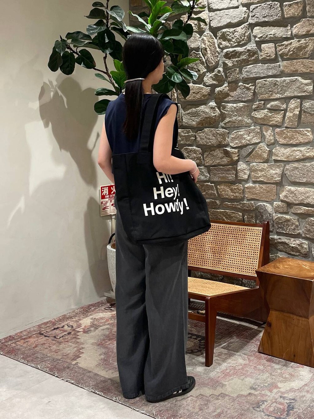 「BAYFLOW、夏コーデ、ノースリーブ、カジュアル」｜「BAYFLOWの[接触冷感/しなやかな肌触り]シルケットノースリーブT（Tシャツ/カットソー、ブルー系）」を使った、mimorin_bfさん（レディース・158cm）の春コーディネートの4枚目の写真