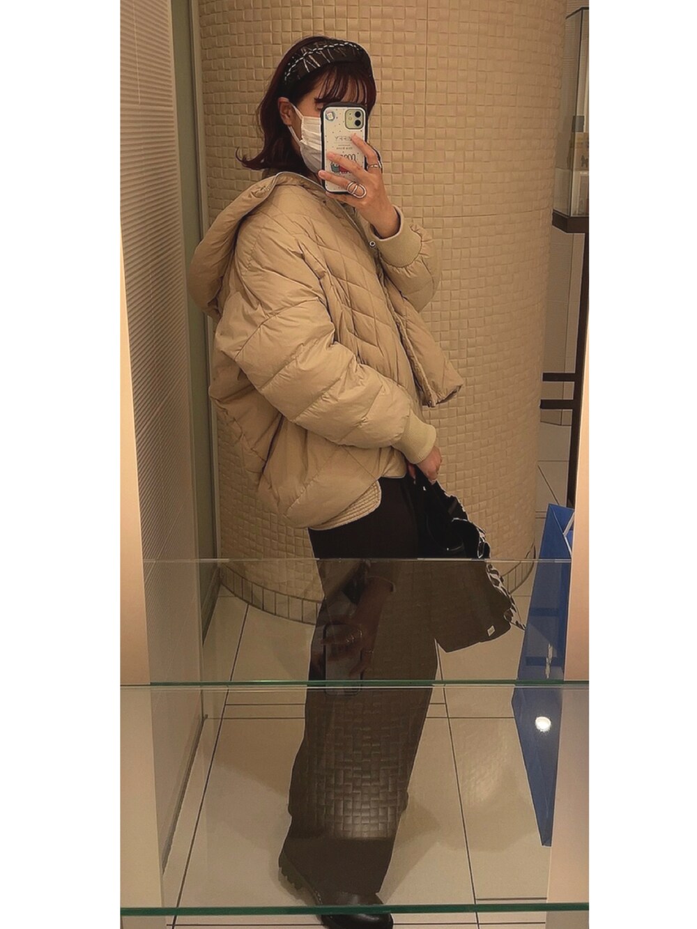 「AgAwd、obi、大人コーデ、オトナカジュアル、今日のコーデ、冬アウター、ゆったりコーデ、ブラウン、おしゃれさんと繋がりたい」｜「Raptureのアイテム（バッグ、ブラック系）」を使った、ちひろさん（レディース・169cm）の冬コーディネートの2枚目の写真