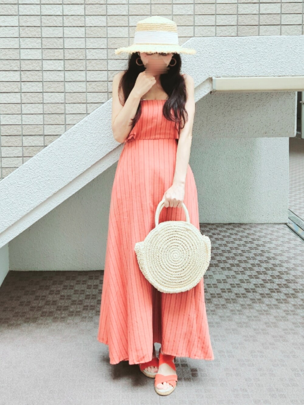 こうめさんの「WEGO/サークル雑材ショルダーバッグ（WEGO）」を使ったコーディネートの2枚目の写真