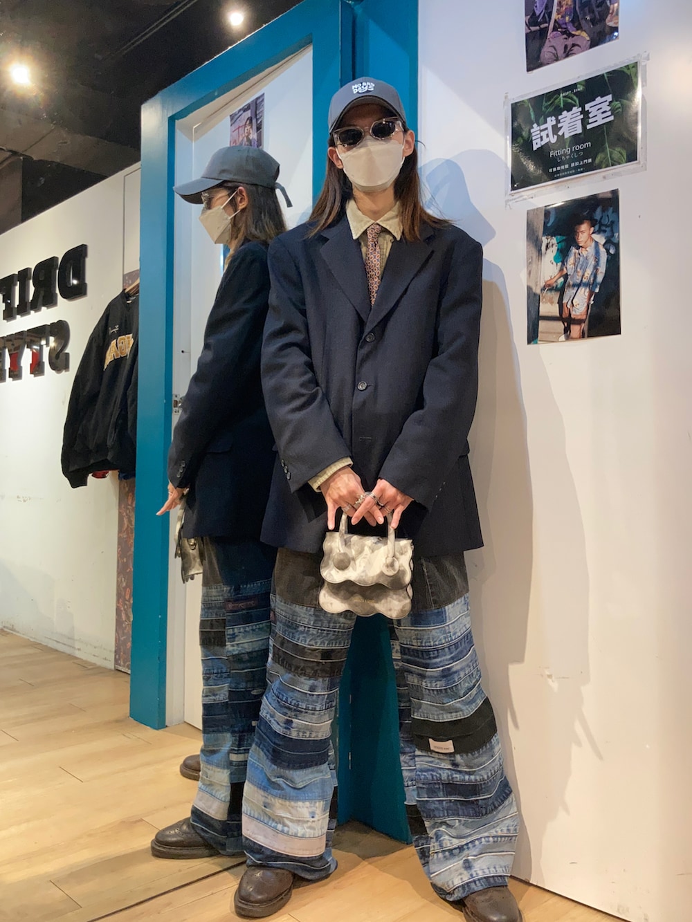 「冬、古着MIX、古着、古着コーデ、古着好きな人と繋がりたい、古着屋、古着男子、古著、古著混搭、used、used mix、USEDコーデ、韓国ファッション、韓国コーデ」｜「Dr. Martensのアイテム（ローファー、ブラウン系）」を使った、BRICKさん（メンズ・171cm）の冬コーディネートの2枚目の写真