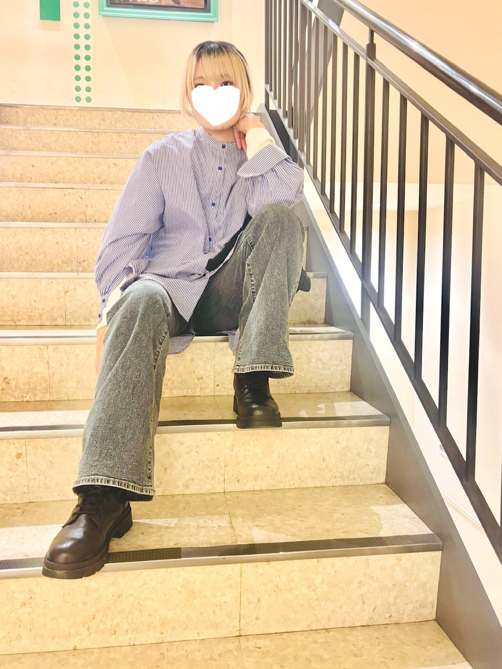 その他のシャツ/ブラウスを着用したキッズの春コーディネートの2枚目の写真