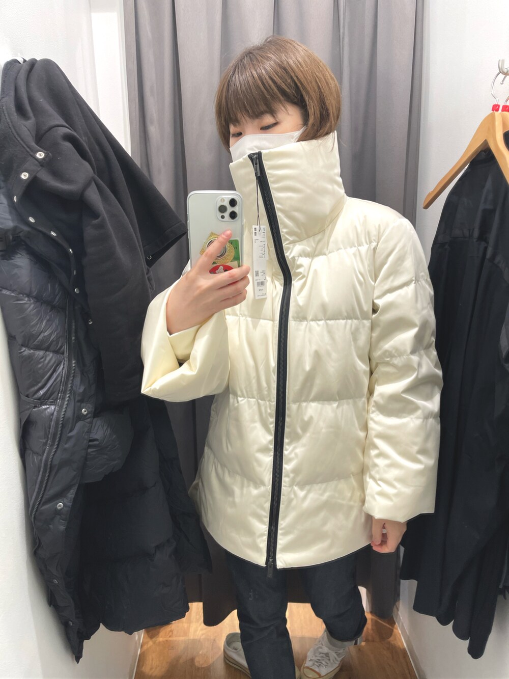 「UNIQLO、ジルサンダー、プラスJ、+J、大人カジュアル、冬コーデ、パンツコーデ、JILSANDER、きれいめカジュアル、お洒落さんとつながりたい」｜「UNIQLOのアイテム（デニムパンツ、ブラック系）」を使った、まさこさん（レディース・168cm）の秋コーディネートの3枚目の写真