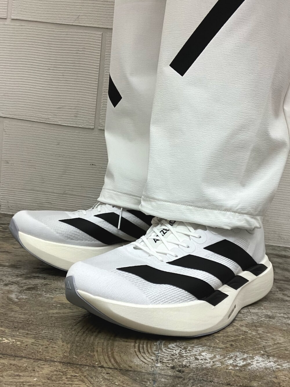 adidas Z.N.E. ウーブン トラックトップ、アディゼロ EVO SL / Adizero