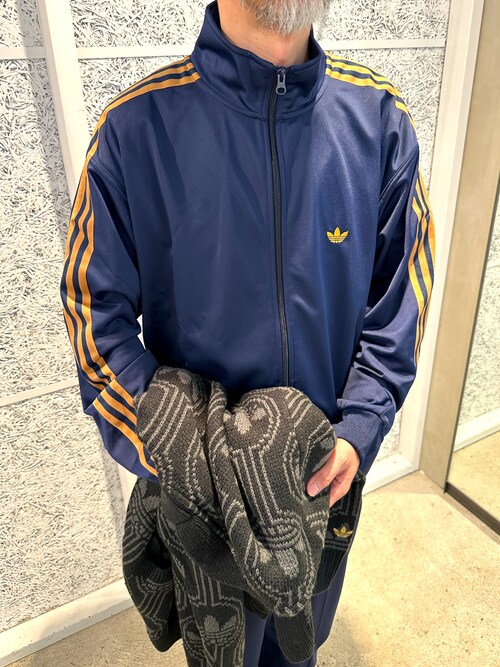 トラックジャケット（ジェンダーニュートラル）、アディダス