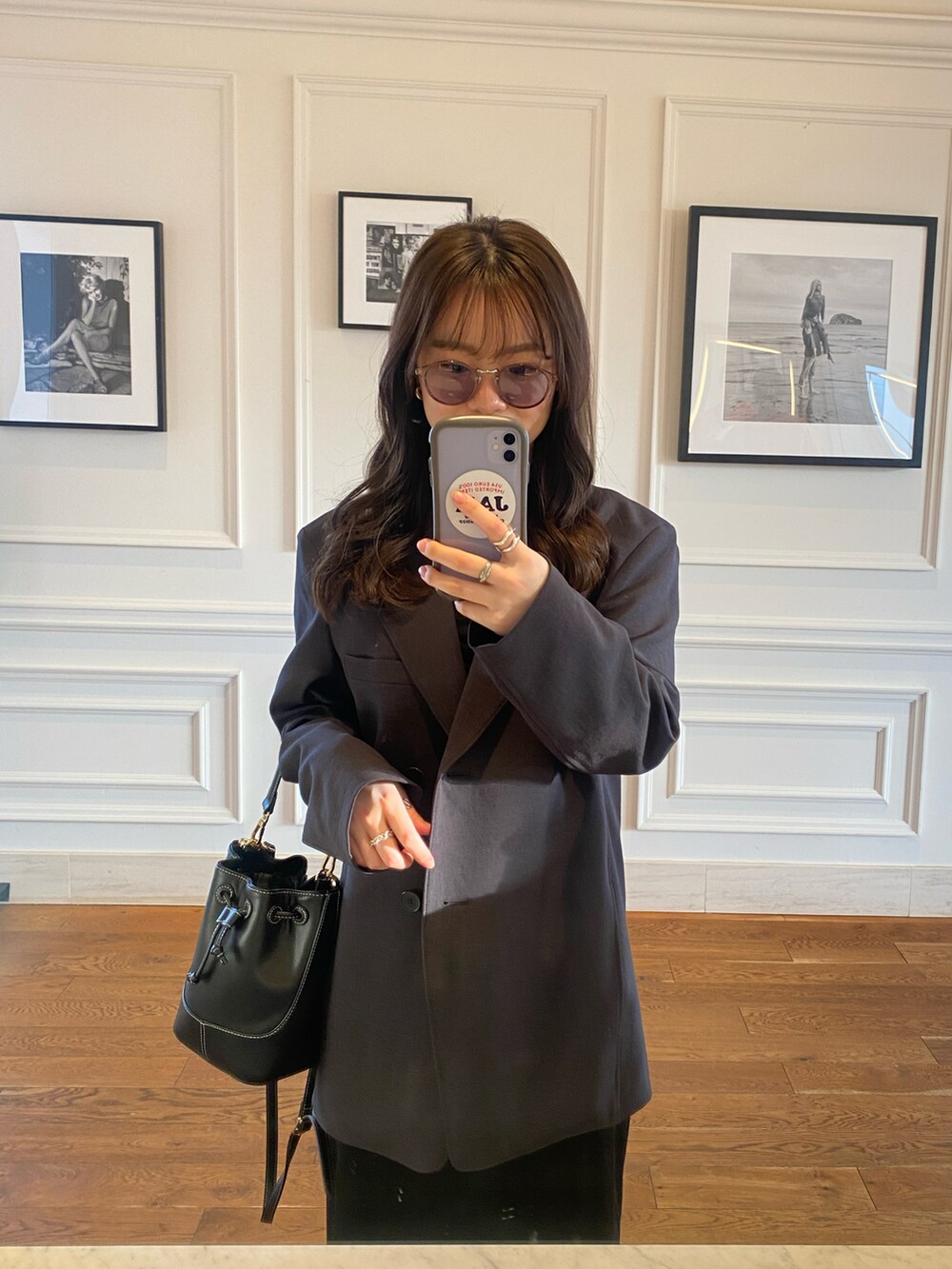 「ワンピース、キャミワンピ、ザラ、ZARA、ジャケット、テーラードジャケット、jacket、大人っぽいコーデ、モノトーン、モノトーンコーデ、black」｜「ZARAのアイテム（ワンピース、ブラック系）」を使った、mikichandayonさん（レディース・154cm）の春コーディネートの3枚目の写真
