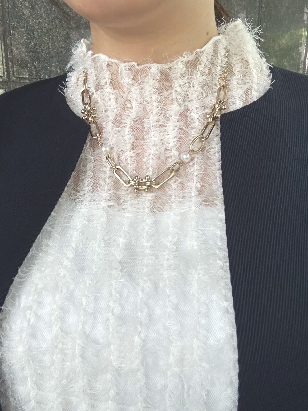 「休日スタイル、秋先取りコーデ、パンツスタイル、お洒落さんとつながりたい、ootd、オトナカジュアル、大人コーデ、きれいめコーディネート、ANAYI、アナイ(ANAYI)、ジレ、シアートップス、高身長女子、骨格ストレート」｜「ANAYIのカルゼリバーベルトクルージレ（その他アウター、ブルー系）」を使った、Takahashi.mさん（レディース・168cm）の夏コーディネートの6枚目の写真