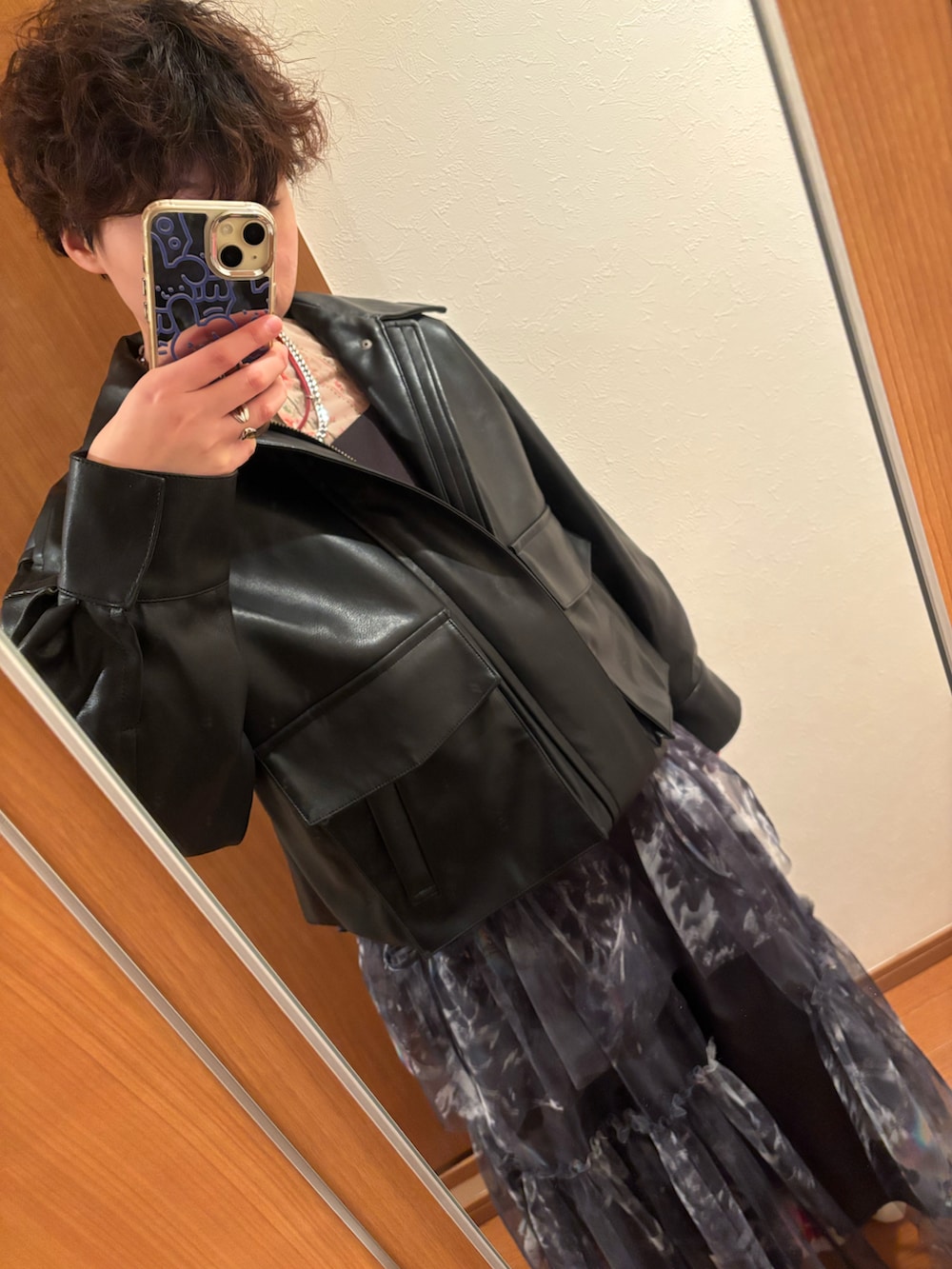 「MOUSSYのFLORAL SHEER シャツ（シャツ/ブラウス、ベージュ系）」を使った、misamisami0802さん（骨格ストレート・レディース・163cm）の春コーディネートの2枚目の写真