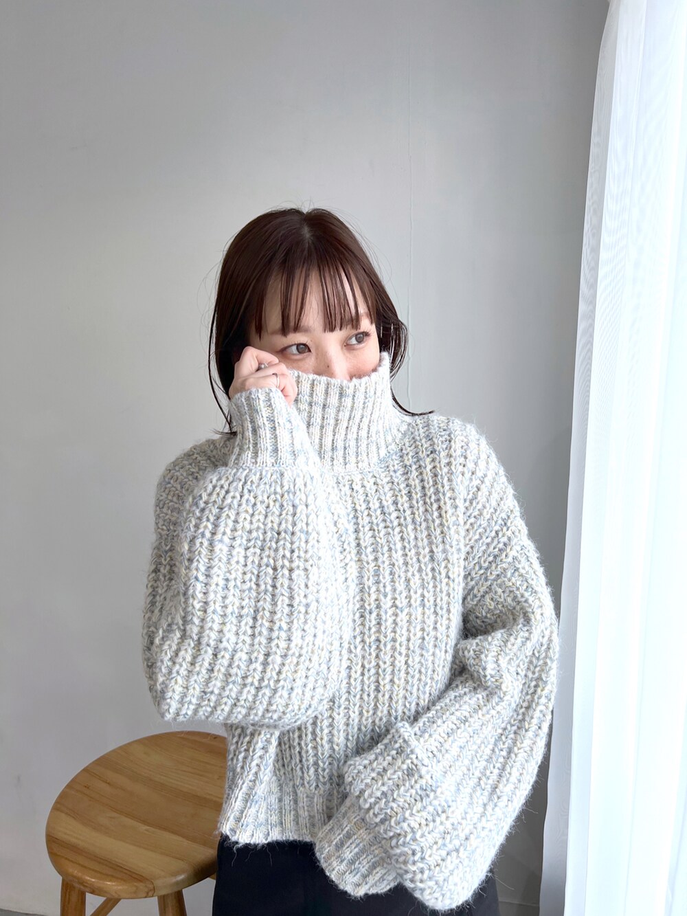 「Heather、へザー、低身長、休日コーデ、ニット、ハイネック、ハイネックニット、台形ｽｶｰﾄ、スカート、ロングブーツ、オトナ女子、ブーツコーデ、mixニット」｜「Heatherのインヒールストレッチロングブーツ　229820（ブーツ、ブラック系）」を使った、みさっきーさん（レディース・154cm）の秋コーディネートの3枚目の写真