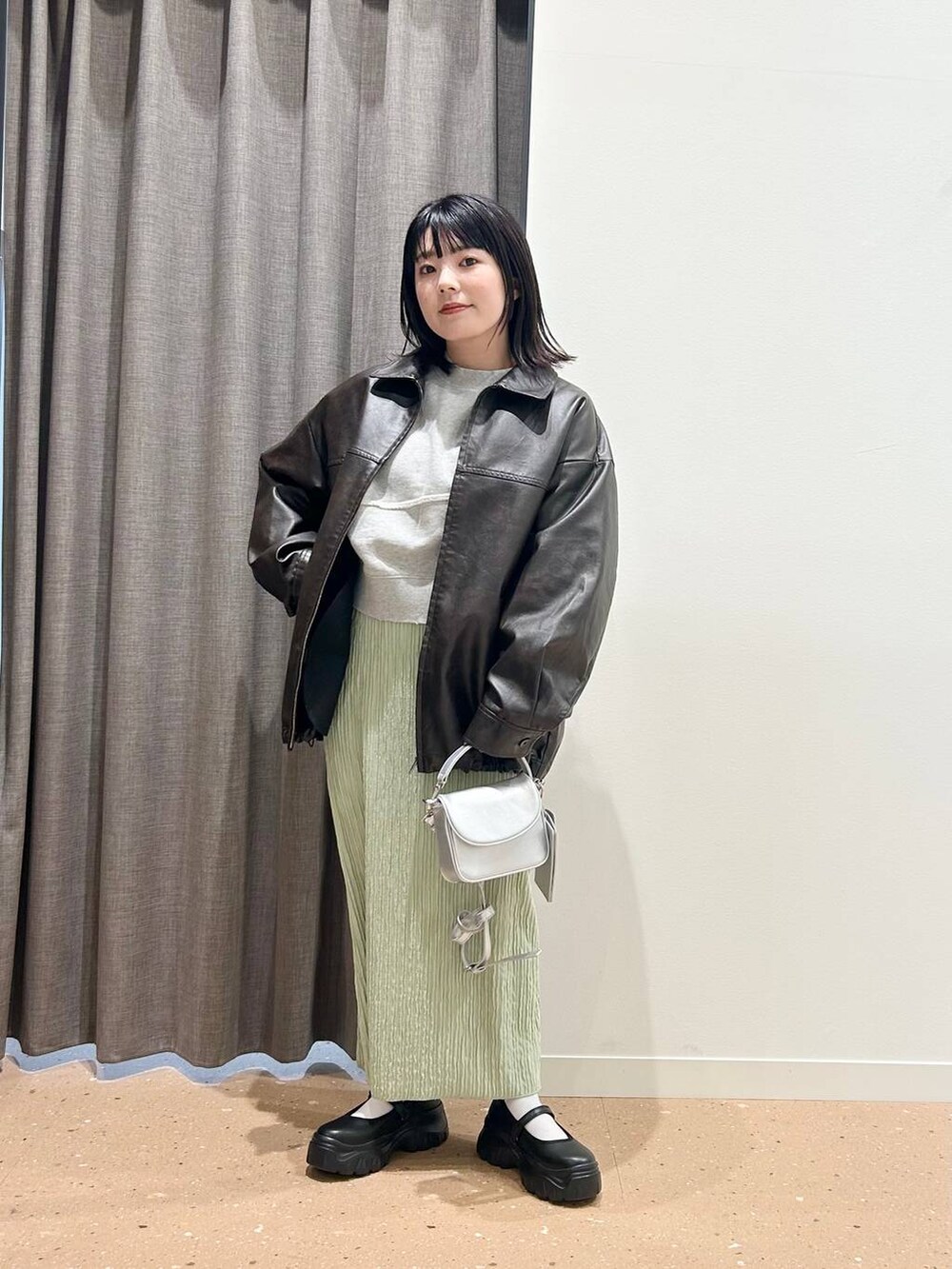 aika(LOWRYS FARM イオンモール豊川)|LOWRYS FARMのスウェットを使ったコーディネート - WEAR