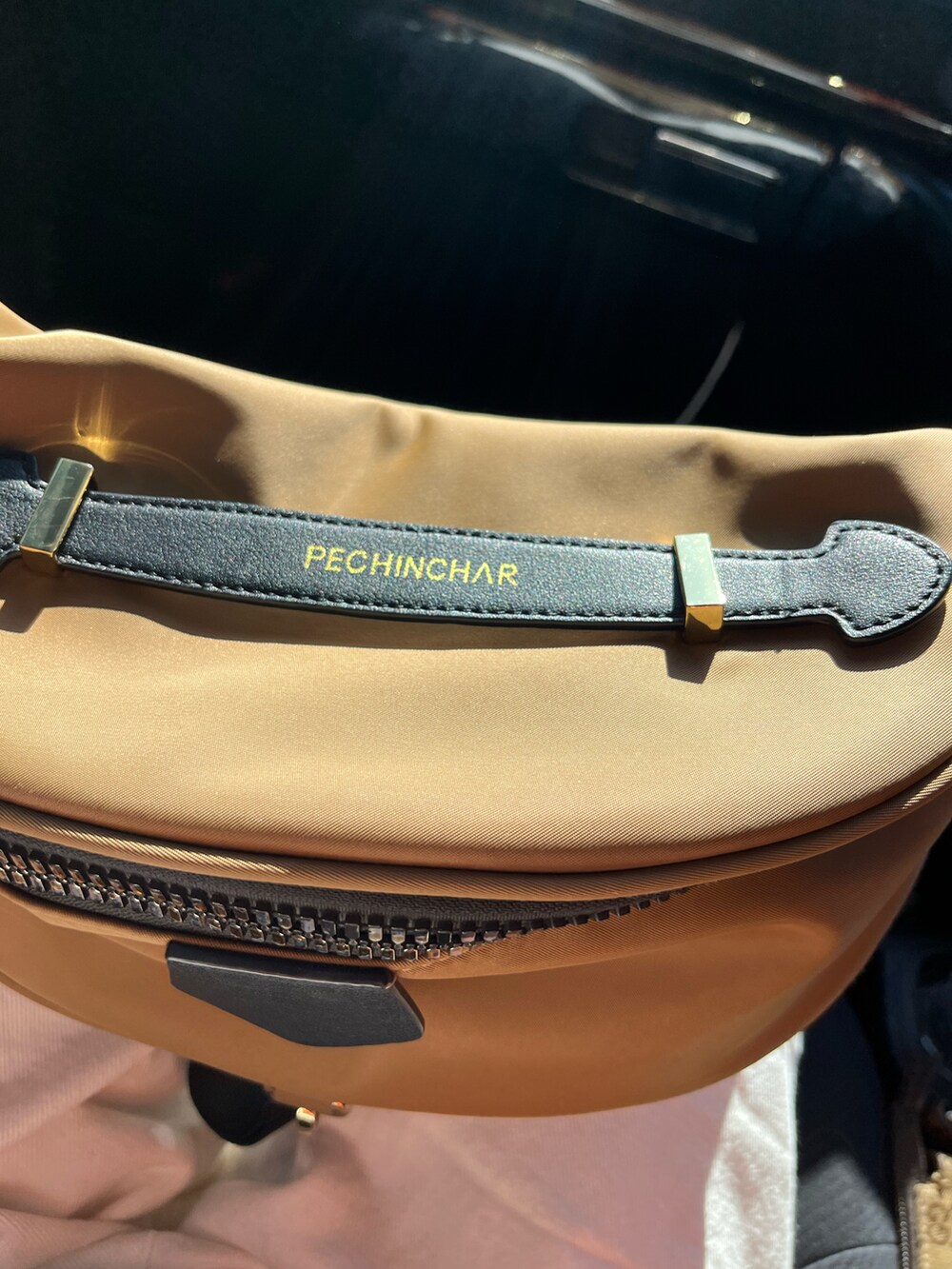 PECHINCHAR 黒 ナイロン ボディバッグ ペシンシャブラック ナイロン