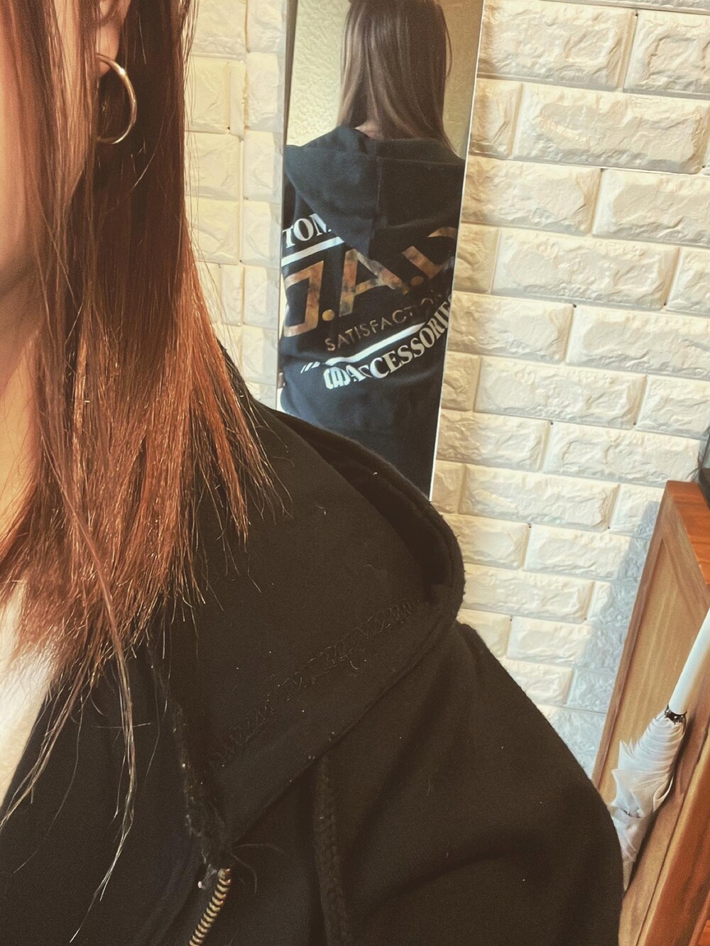 「今日のコーデ、秋服まるっと大公開、秋のコーデ、シンプル、秋服準備はじめました、大人カジュアル、おしゃれさんと繋がりたい、プチプラ」｜「no brandのアイテム（パーカー、ブラック系）」を使った、HITOMI61さん（レディース・157cm）の秋コーディネートの2枚目の写真
