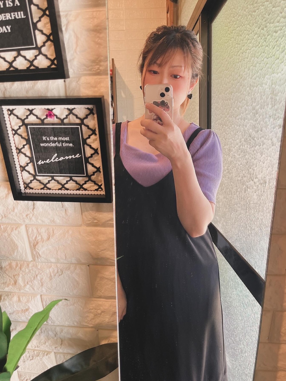 「今日のコーデ、キャミワンピ、キャミワンピースコーデ、お出かけコーデ、低身長女子、大人コーデ、プチプラ、プチプラコーデ、ママコーデ、古着、古着MIX、古着好きな人と繋がりたい、春夏コーデ」｜「Availのアイテム（ワンピース、ブラック系）」を使った、HITOMI61さん（レディース・157cm）の春コーディネートの3枚目の写真
