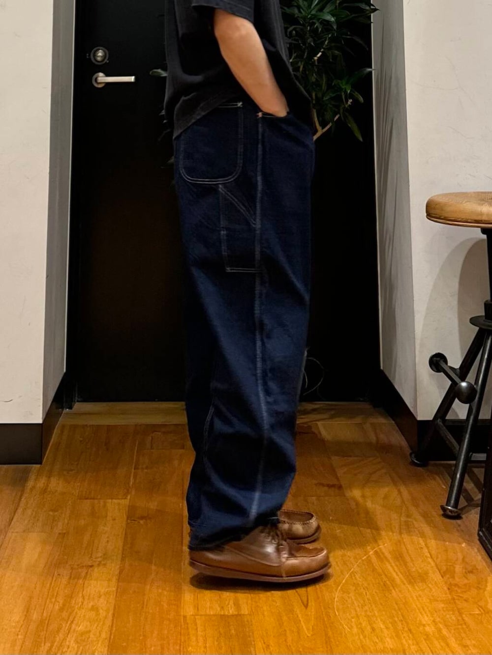 「アーバンリサーチ、カジュアル、URBANRESEARCH、夏服、ur、おでかけコーデ、マネキン買い、lotto、一枚で決まるtシャツ」｜「LOTTOのLOTTO　MILAN NEWYORK T-SHIRTS（Tシャツ/カットソー、グレー系）」を使った、鎌田　真平さん（メンズ・172cm）の夏コーディネートの4枚目の写真