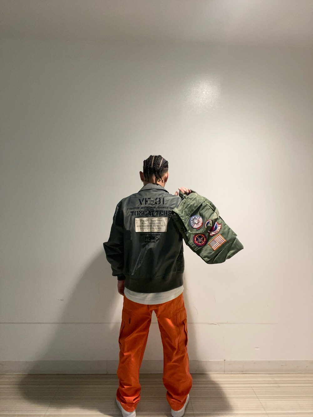「カジュアル、ストリートMIX、ストリート、ミリタリー、アメカジ、AVIREX、ootd、ファッションの力を信じよう、お洒落さんとつながりたい、いいね、save、フォローお願いします🤑」｜「AVIREXのアイテム（ジャケット/アウター、グリーン系）」を使った、kaiさん（メンズ・165cm）の冬コーディネートの2枚目の写真