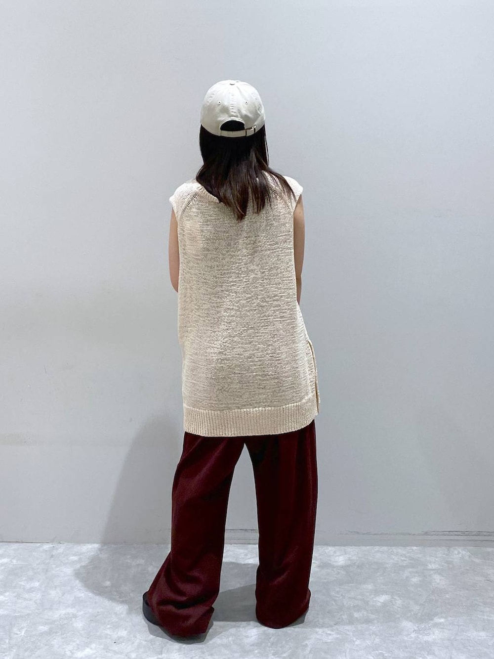 「ストリート、スポーティ、ママコーデ、ローリーズスタイル_LOWRYS FARM、低身長、体型カバー、カジュアル、LOWRYS FARM、着痩せ・細見え、カジュアルコーデ」｜「LOWRYS FARMのＵＳＡベーシックタンク　267044（タンクトップ、ブラック系）」を使った、ヒトミさん（レディース・146cm）の夏コーディネートの3枚目の写真