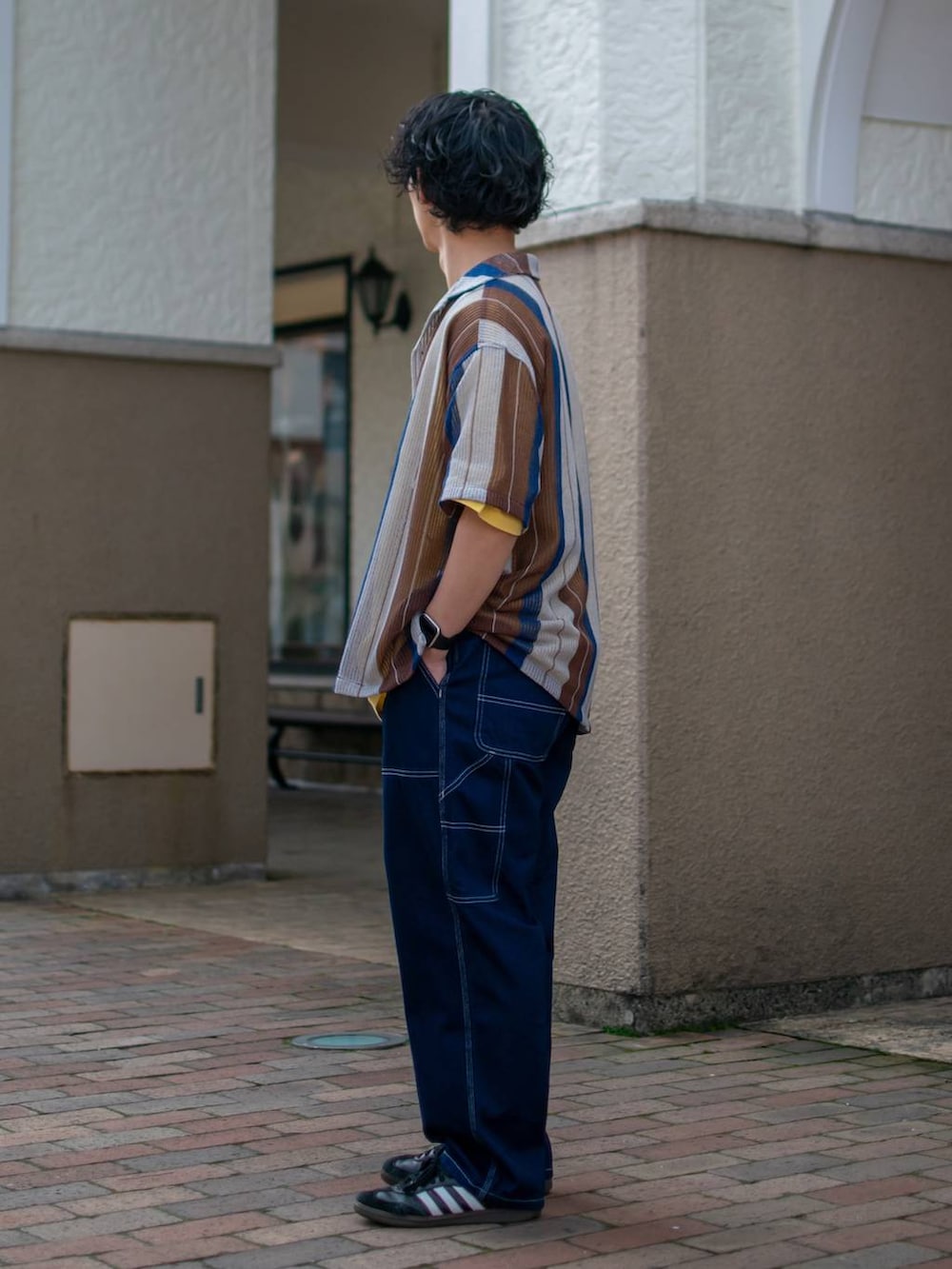 「低身長、体型カバー、ゆったり、niko and ...、シャツ、Tシャツ、ワイドパンツ、デニムパンツ、NKJコーデ_niko and ...」｜「niko and...のアニマルプリントTシャツ（Tシャツ/カットソー、イエロー系）」を使った、ぜっきーさん（メンズ・165cm）の春コーディネートの2枚目の写真