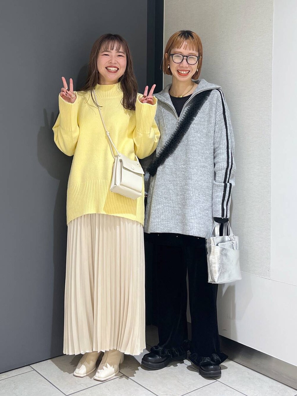 「LOWRYS FARM、着痩せ・細見え、女子ウケ、個性派、差し色コーデ、ママコーデ、冬コーデ、ローリーズスタイル_LOWRYS FARM、公認インフルエンサー_LOWRYS FARM、大人女子カジュアル_LOWRYS FARM、カジュアル、メガネ、ニット、ロングスカート、スカート」|「LOWRYS FARMのGLASSES2 182184(メガネ、その他)」を使った、milkさん(レディース・160cm)の冬コーディネートの8枚目の写真