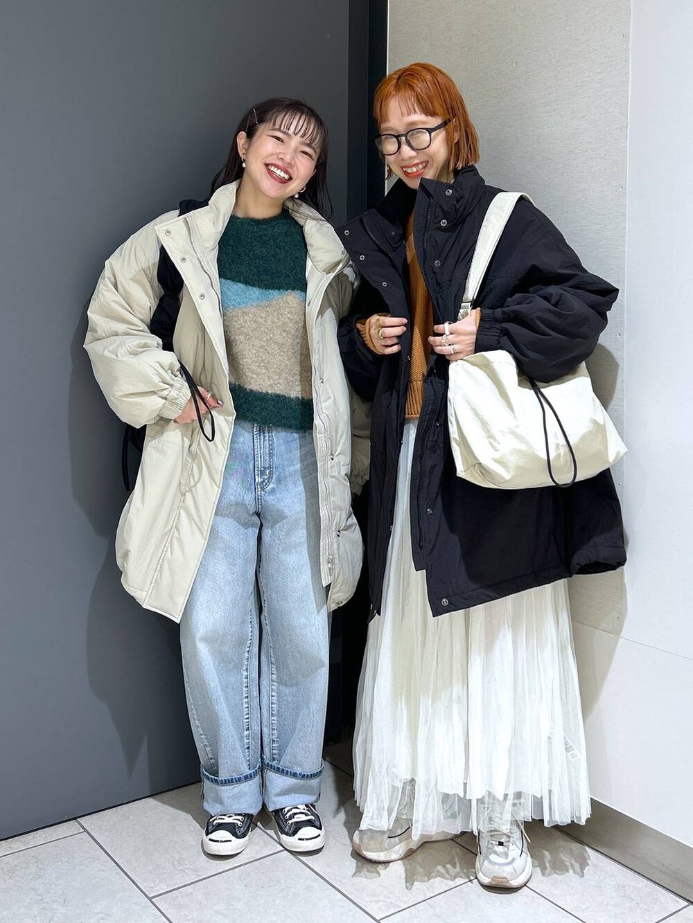 「秋コーデ、ローリーズスタイル_LOWRYS FARM、公認インフルエンサー_LOWRYS FARM、大人女子カジュアル_LOWRYS FARM、カジュアル、メガネ、LOWRYS FARM、着痩せ・細見え、アウター、デニムパンツ、スカート、ロングスカート、ニット、女子ウケ、個性派」|「LOWRYS FARMのGLASSES2 182184(メガネ、その他)」を使った、milkさん(レディース・160cm)の秋コーディネートの2枚目の写真