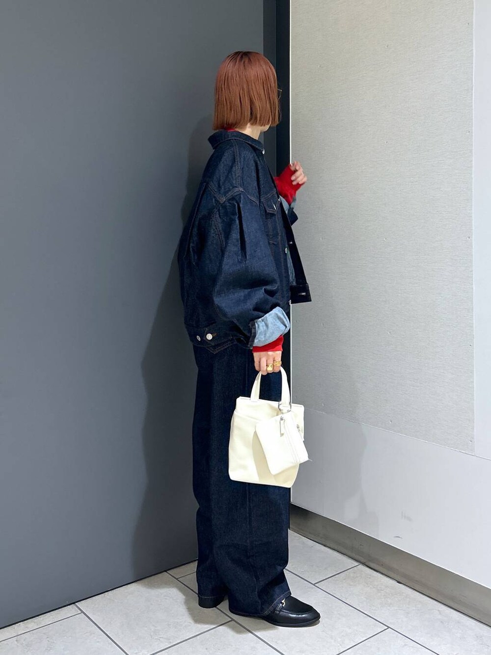 「女子ウケ、個性派、差し色コーデ、ママコーデ、ローリーズスタイル_LOWRYS FARM、公認インフルエンサー_LOWRYS FARM、大人女子カジュアル_LOWRYS FARM、カジュアル、メガネ、LOWRYS FARM、着痩せ・細見え、スタッフプロデュース_LOWRYSFARM、ローファー、デニムパンツ、デニムジャケット」｜「LOWRYS FARMのＧＬＡＳＳＥＳ２　182184（メガネ、その他）」を使った、milkさん（レディース・160cm）の秋コーディネートの7枚目の写真