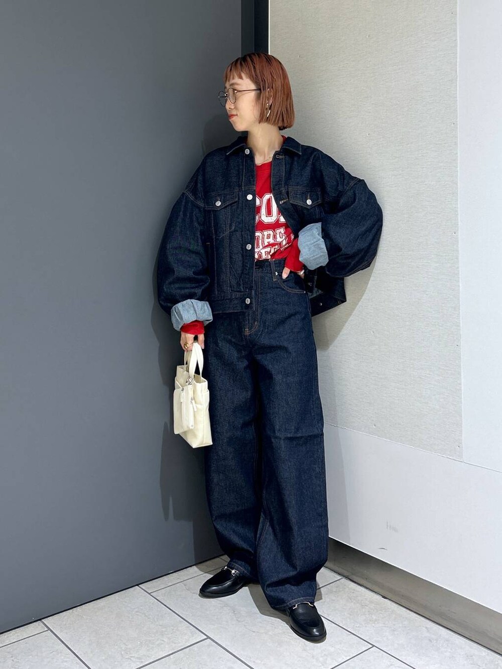 「女子ウケ、個性派、差し色コーデ、ママコーデ、ローリーズスタイル_LOWRYS FARM、公認インフルエンサー_LOWRYS FARM、大人女子カジュアル_LOWRYS FARM、カジュアル、メガネ、LOWRYS FARM、着痩せ・細見え、スタッフプロデュース_LOWRYSFARM、ローファー、デニムパンツ、デニムジャケット」｜「LOWRYS FARMのＧＬＡＳＳＥＳ２　182184（メガネ、その他）」を使った、milkさん（レディース・160cm）の秋コーディネートの9枚目の写真