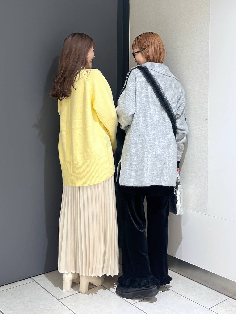 「LOWRYS FARM、着痩せ・細見え、女子ウケ、個性派、差し色コーデ、ママコーデ、冬コーデ、ローリーズスタイル_LOWRYS FARM、公認インフルエンサー_LOWRYS FARM、大人女子カジュアル_LOWRYS FARM、カジュアル、メガネ、ニット、ロングスカート、スカート」|「LOWRYS FARMのGLASSES2 182184(メガネ、その他)」を使った、milkさん(レディース・160cm)の冬コーディネートの5枚目の写真